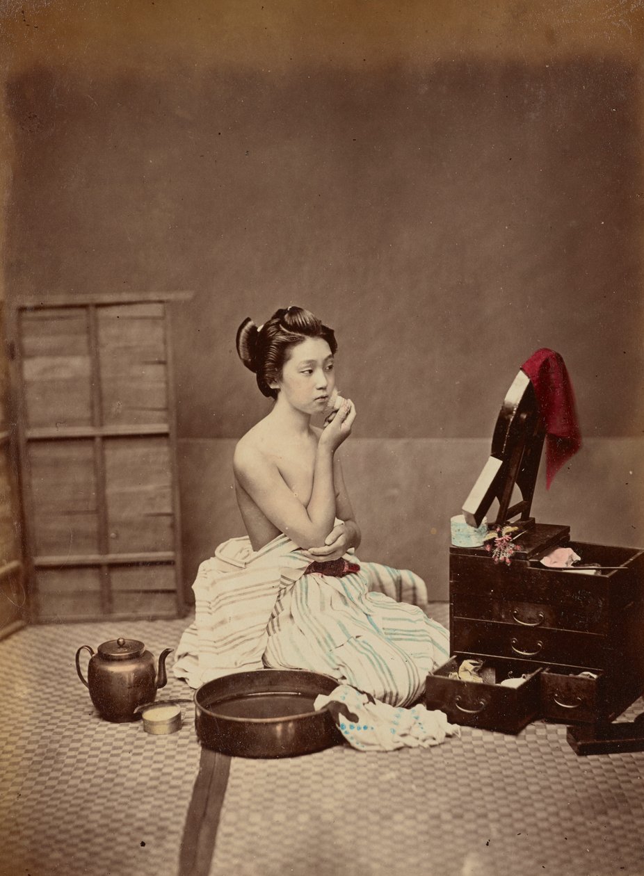 Toilette giapponese, c.1880 da Kusakabe Kimbei