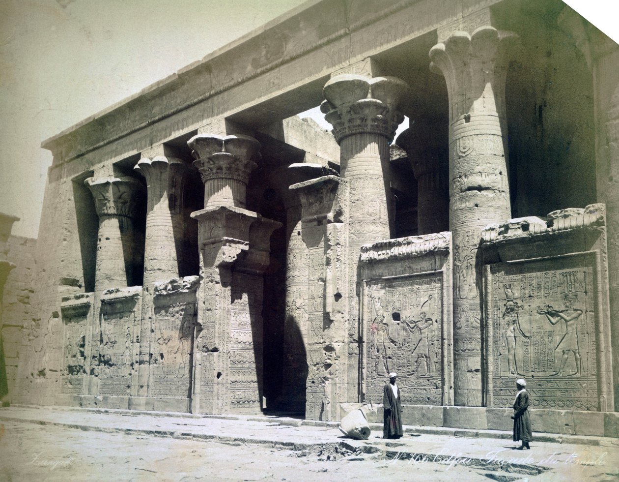 Facciata del tempio, Edfu, Egitto, XIX secolo da Langaki