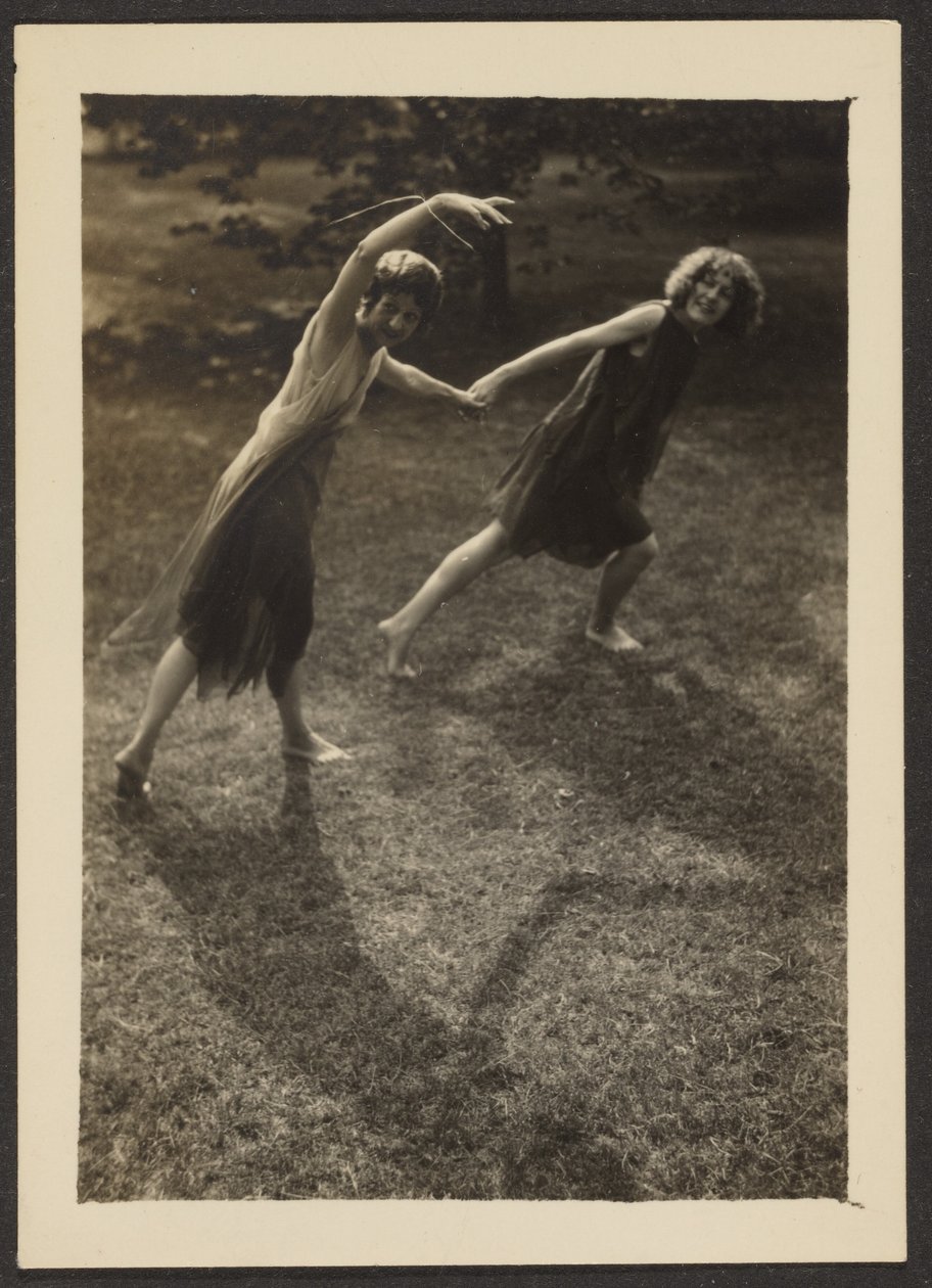 [Ballerine in giardino] da Louis Fleckenstein