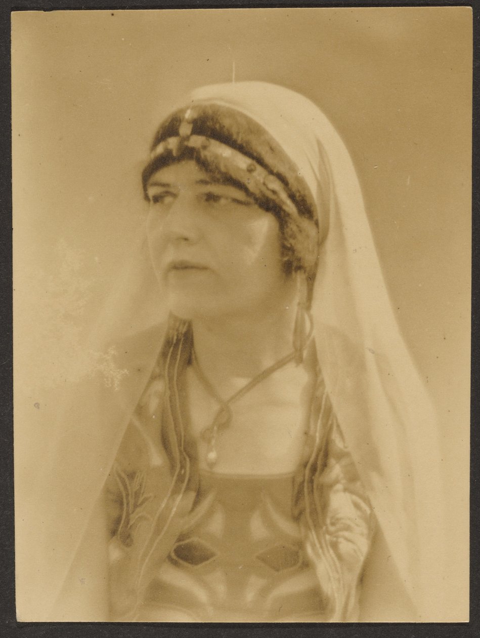 [Nautch Girl] da Louis Fleckenstein