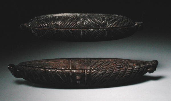 Scatole di piume da Maori Maori