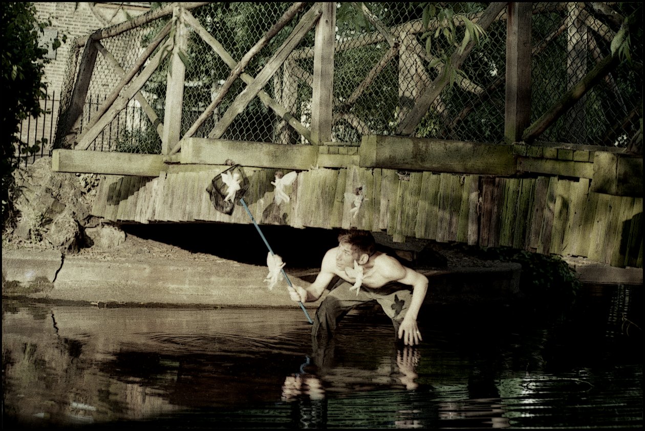 Catturare le fate 1 da Mat Collishaw
