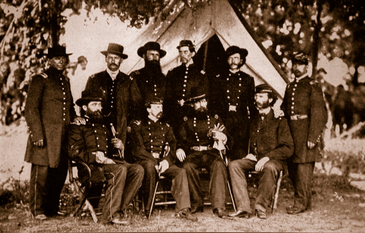 Generale Jefferson C. Davis e staff, 1861-65 da Mathew B. Brady