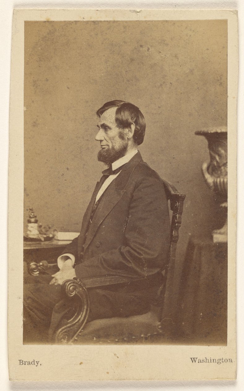 [Abraham Lincoln seduto, di profilo]. da Mathew B. Brady