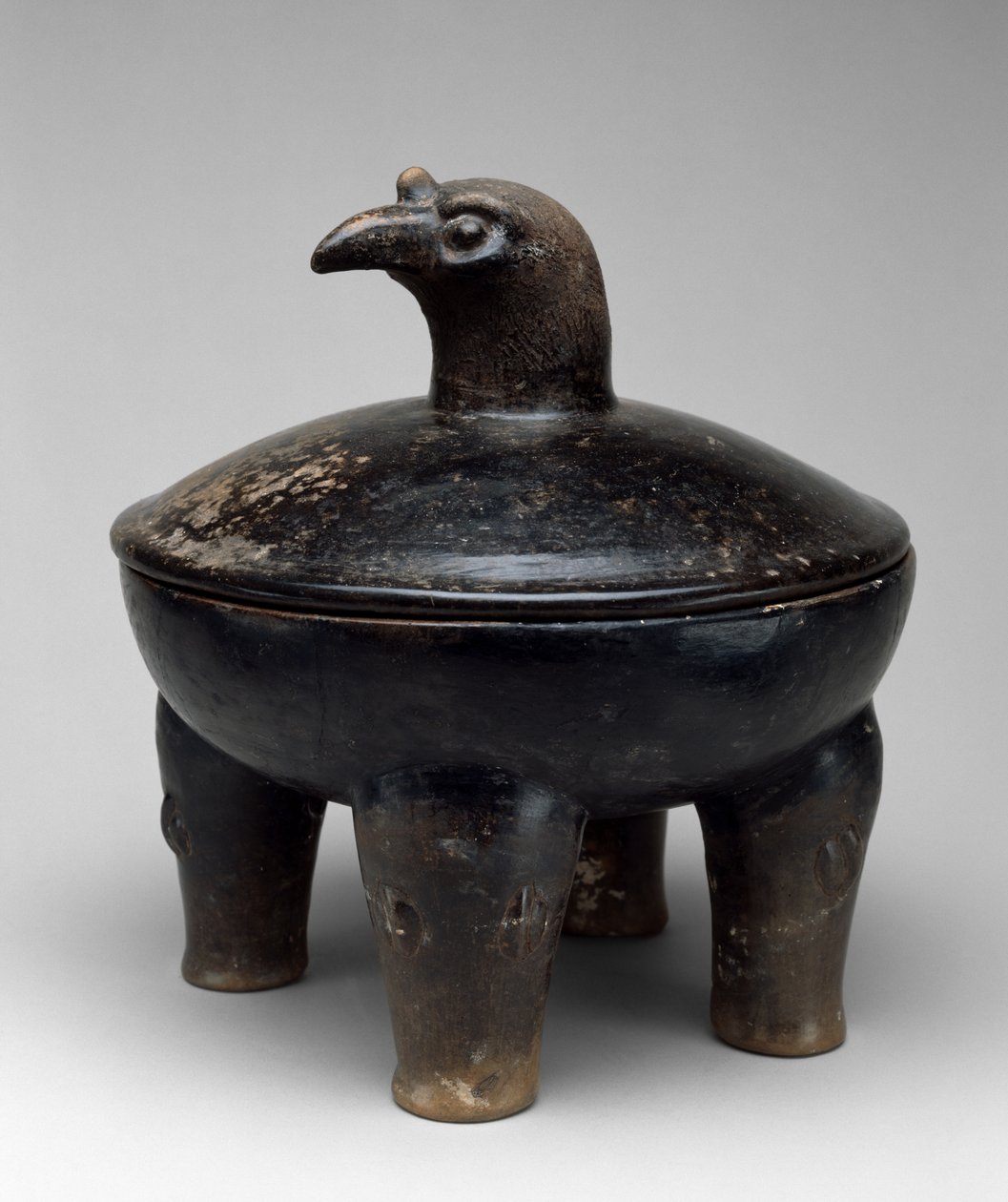 Ciotola coperta con manico a testa di uccello, Primo Classico, 250-550 da Mayan