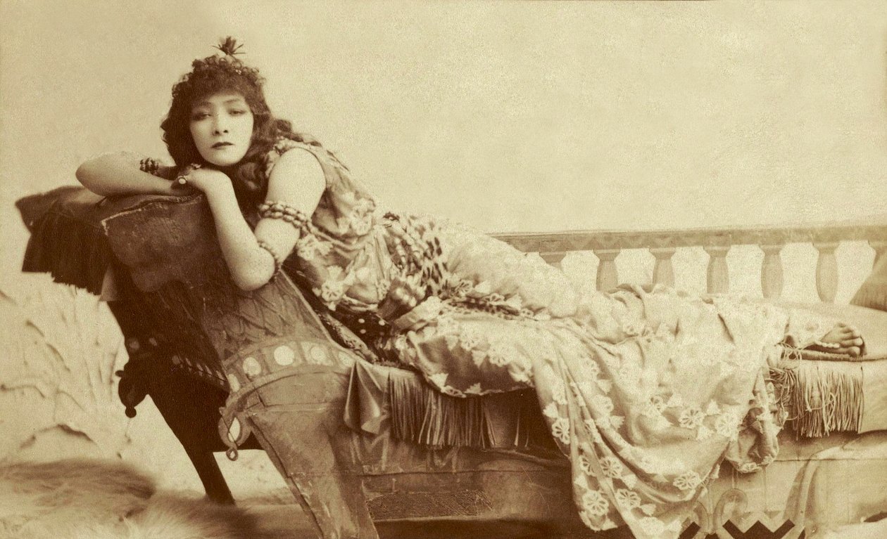 Ritratto di Sarah Bernhardt come Cleopatra, 1891 da Napoleon Sarony