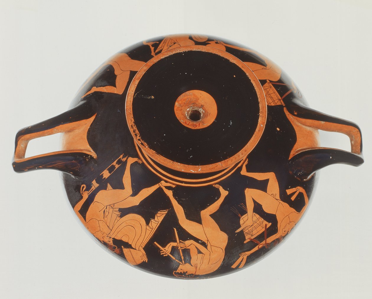 Kylix a figure rosse attiche da Onesimos Painter
