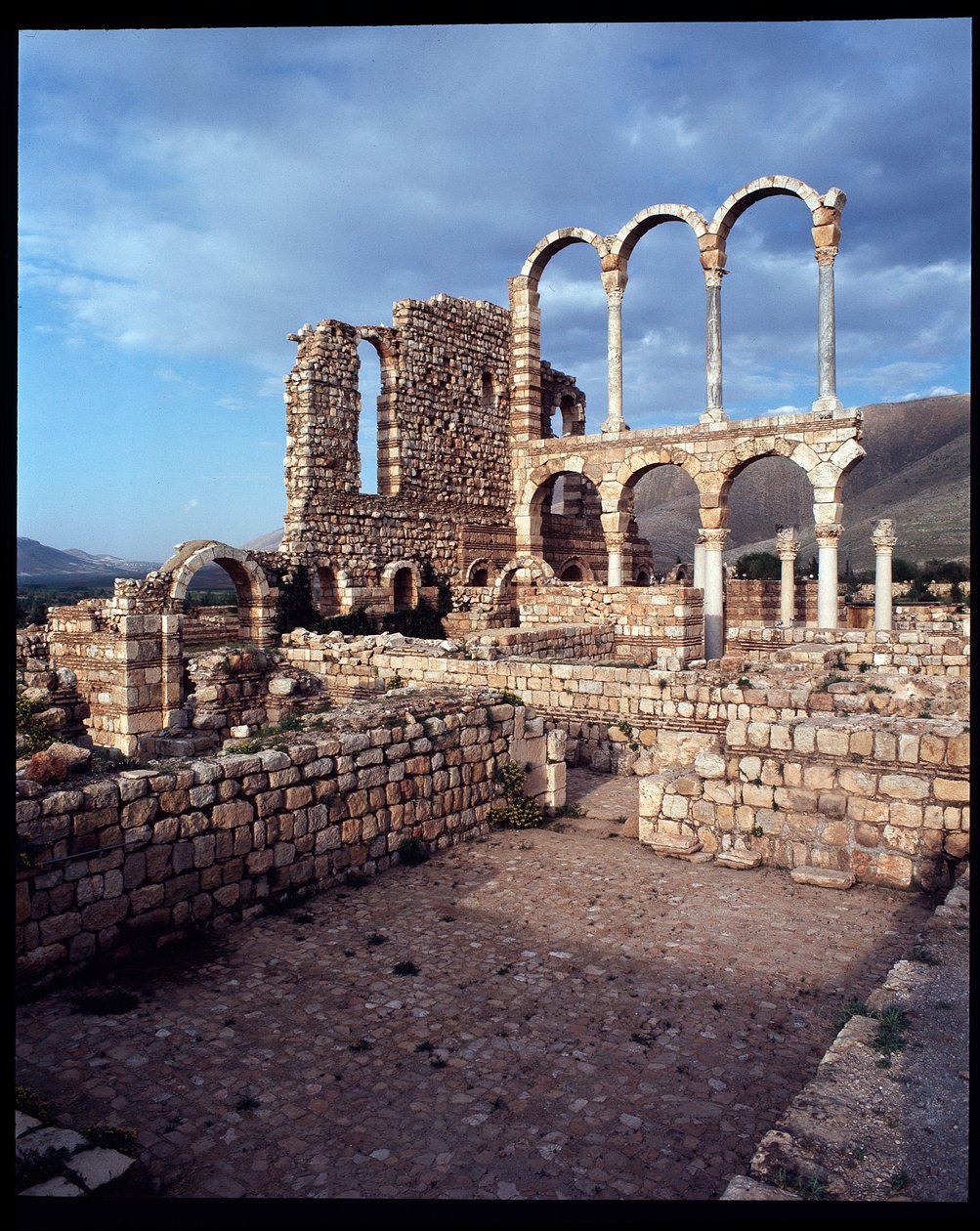 Vista della città, 705-710 d.C. da Period Umayyad