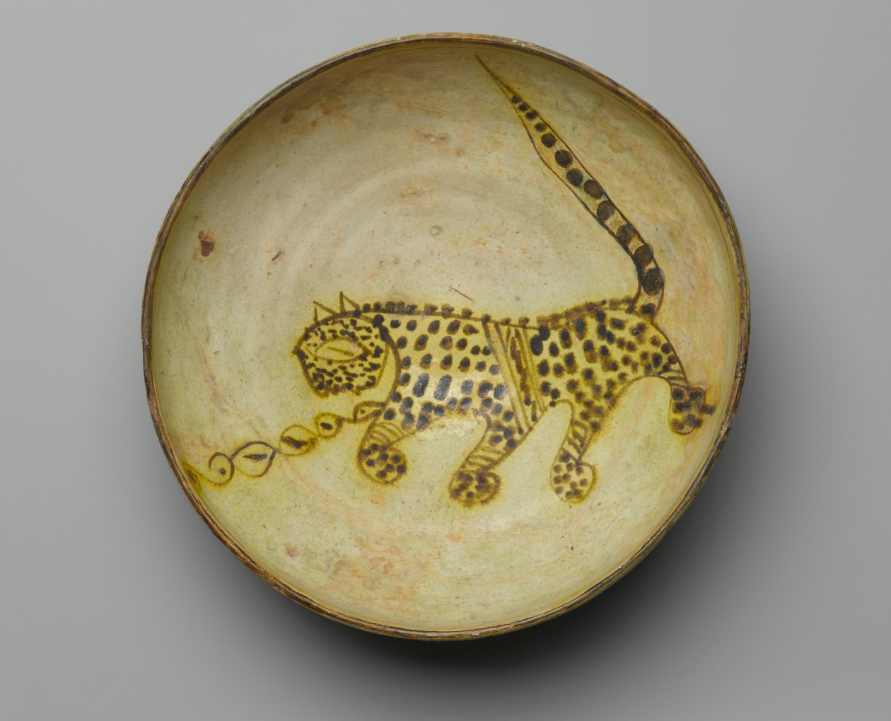 Ciotola raffigurante un ghepardo da Persian School