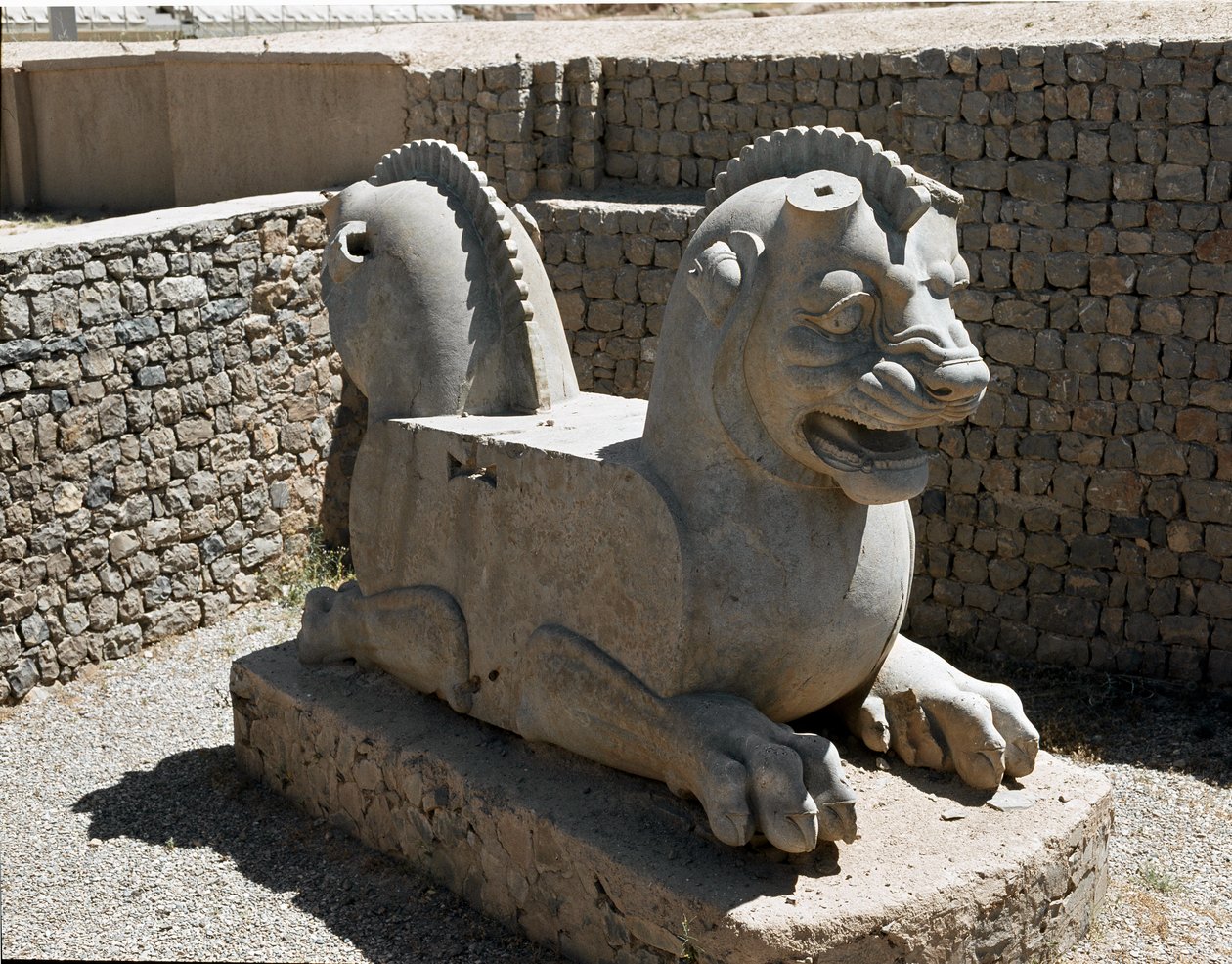 Protome a forma di leone, VI secolo a.C. da Persian School