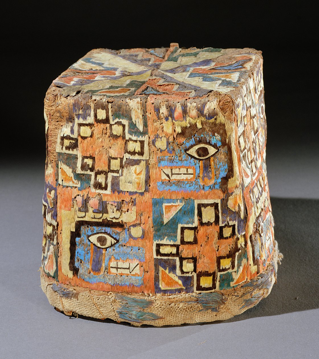 Cappello, dai Wari da Peruvian School