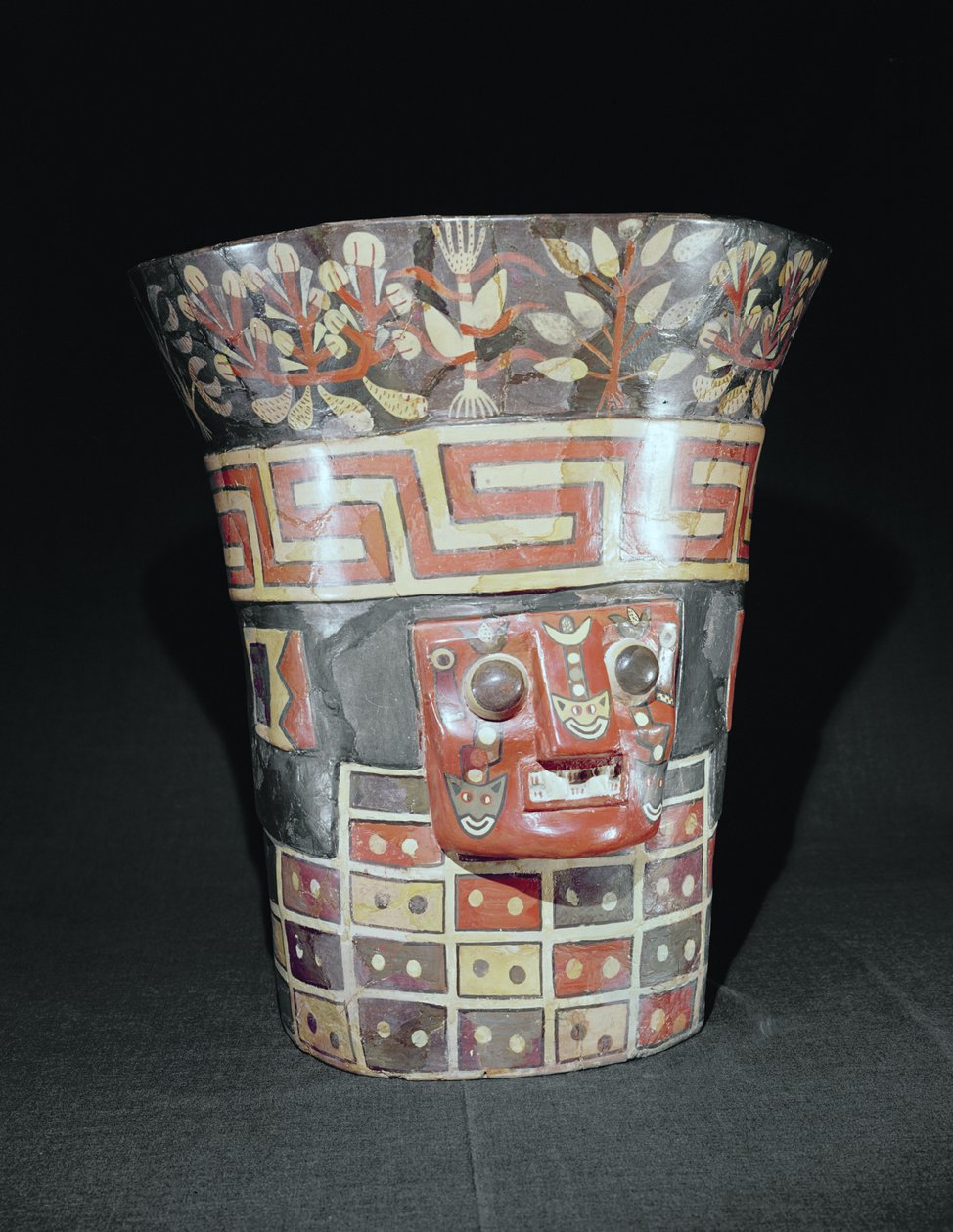 Vaso raffigurante mais, ignami e animali, da Tiahuanaco, c.650 d.C. da Pre Columbian