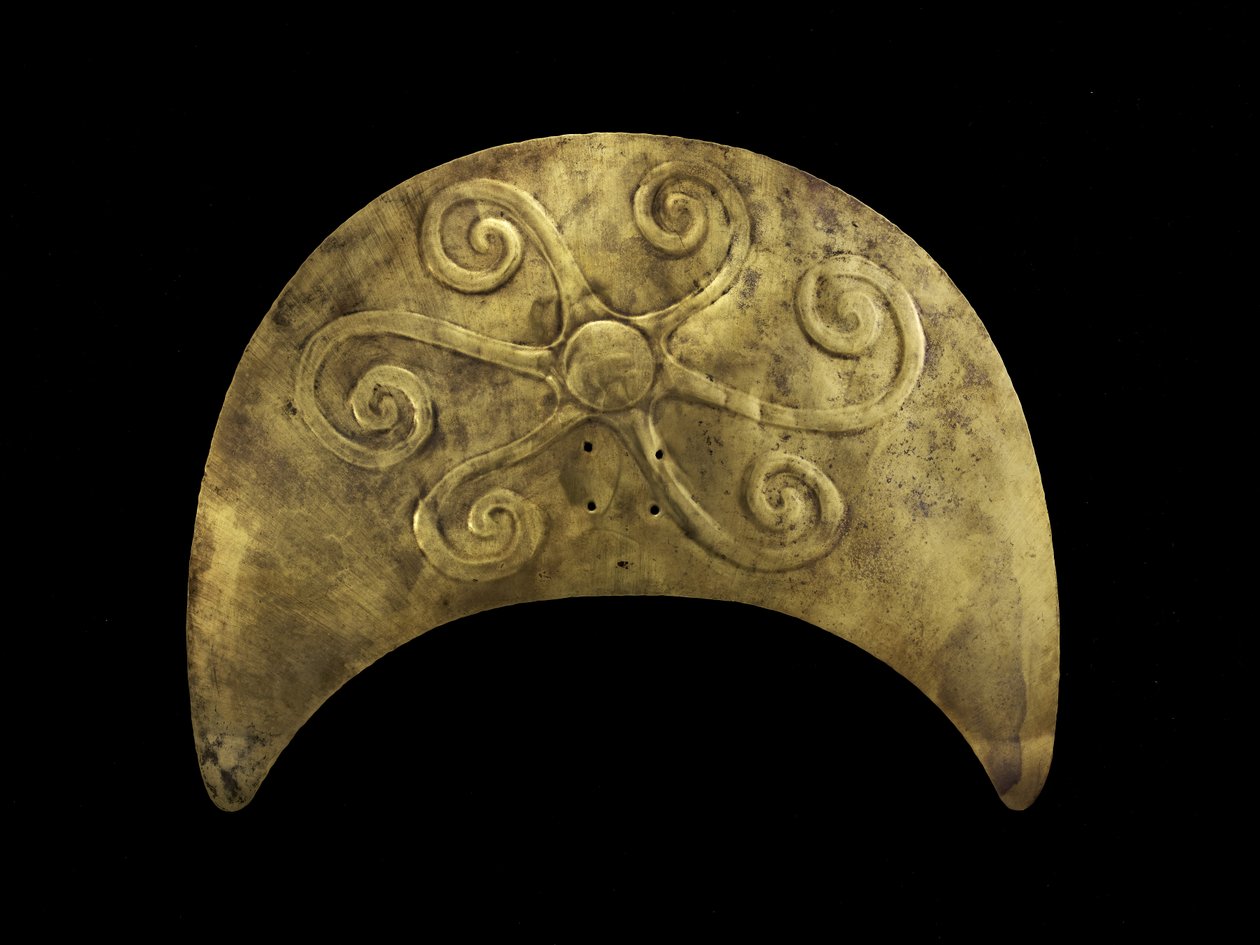 Ornamento per copricapo con sole, Moche da Pre Columbian Pre Columbian