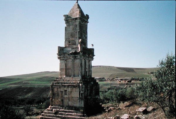 Monumento noto come il Mausoleo di Atban da Punic