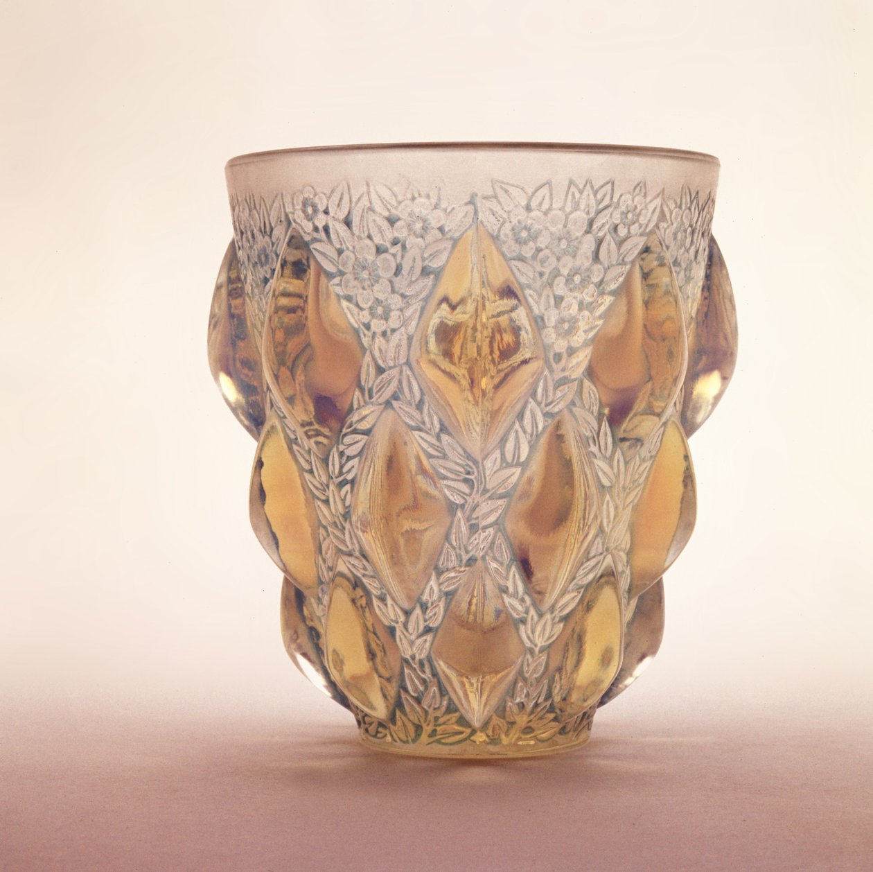 Vaso Rampillon, c.1902 da Rene Jules Lalique