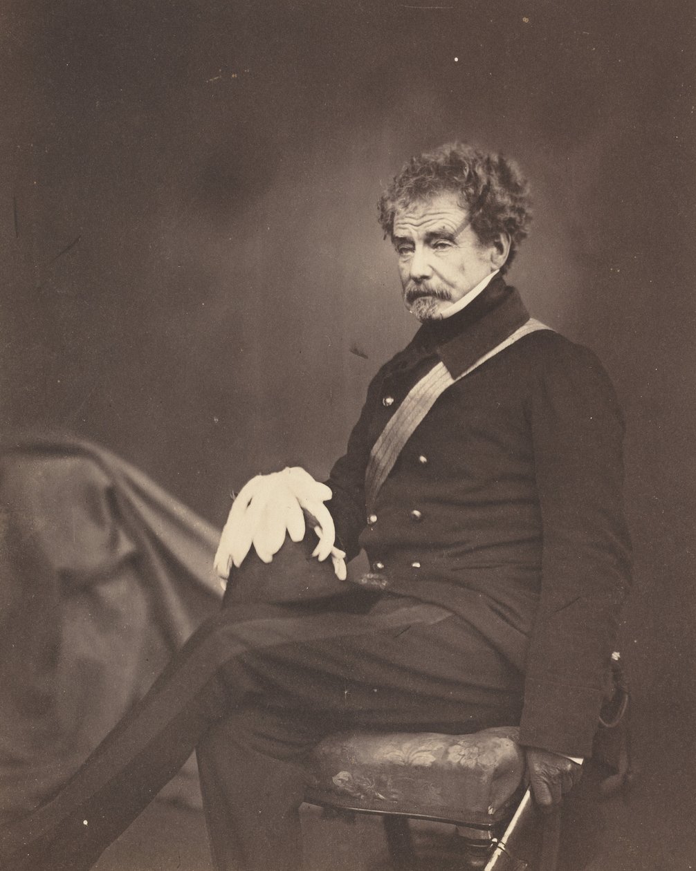 Tenente Generale Sir Colin Campbell, G.C.B., 1855 da Roger Fenton