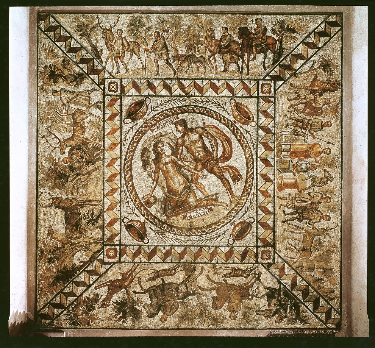 Dafne inseguita da Apollo circondata da scene di caccia, firmato da Senius Felix, cittadino di Pozzuoli da Roman