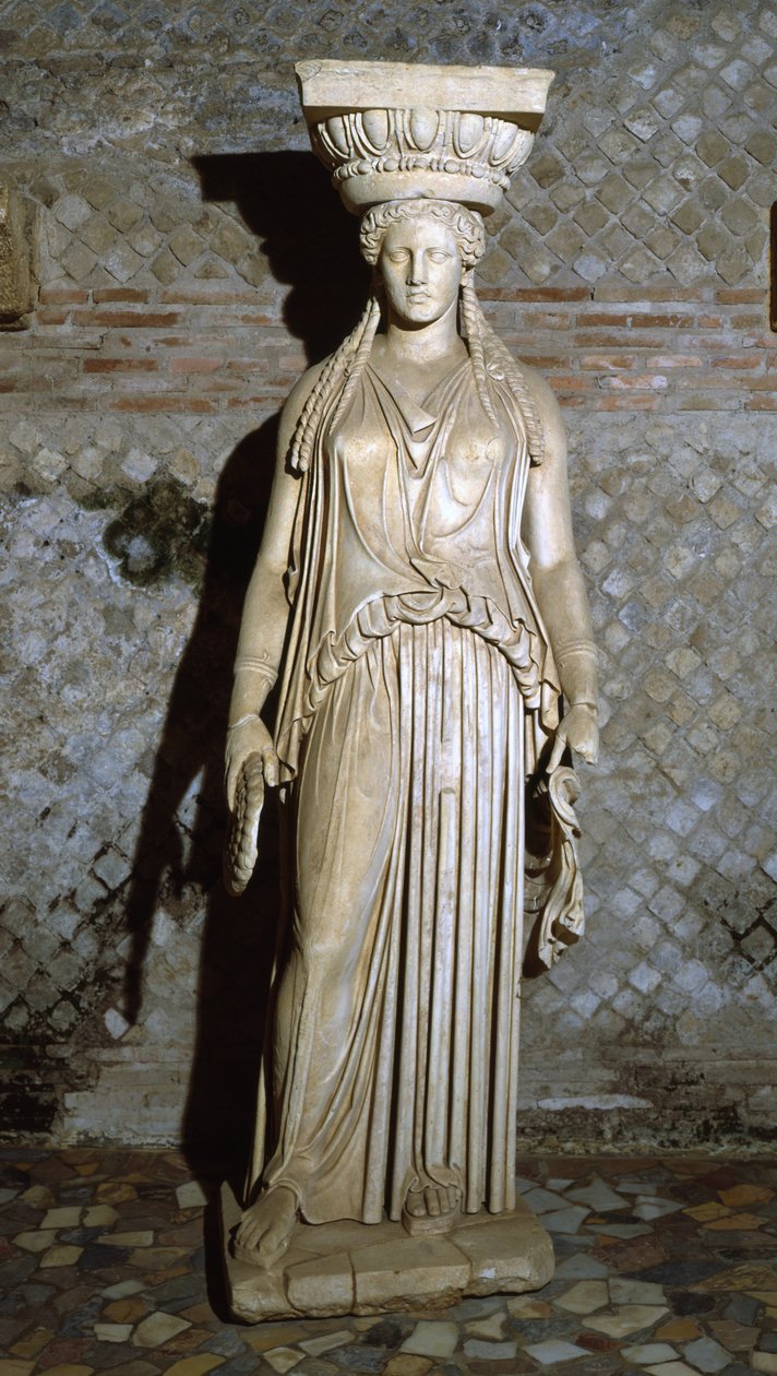 Kore, copia di una cariatide dall