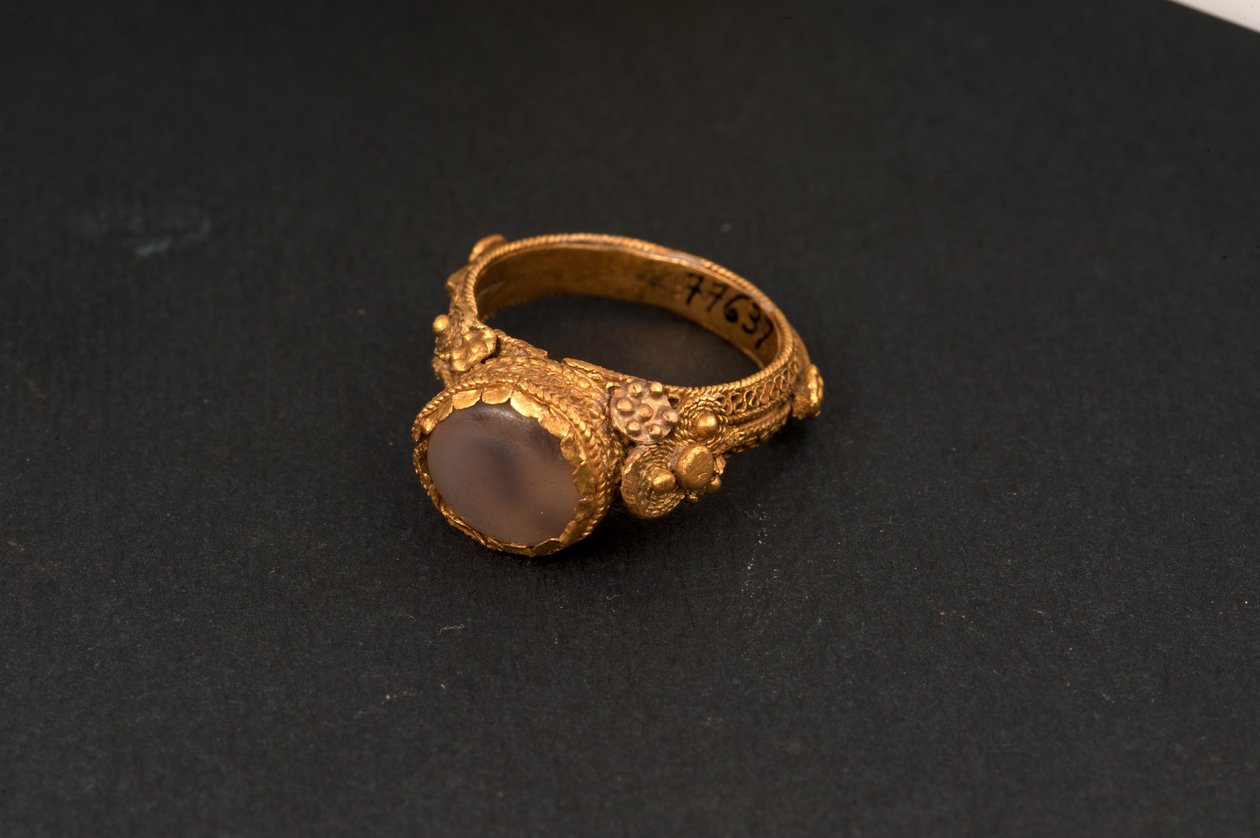 Anello (oro e diaspro) da Roman