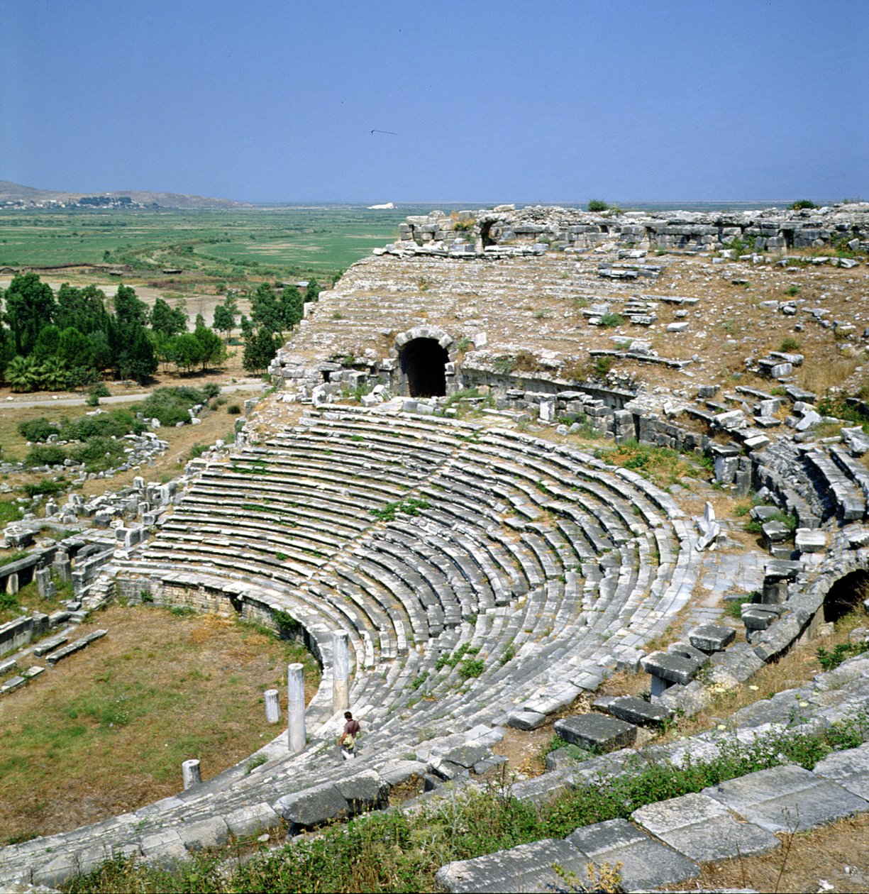 Il teatro romano, I-II secolo d.C. da Roman