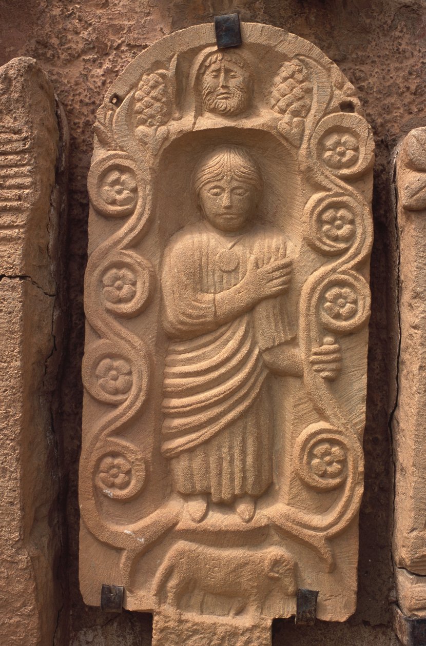 Stele con figura umana da Roman Imperial Period