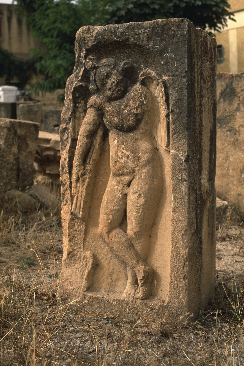 Stele con una figura alata da Roman Imperial Period