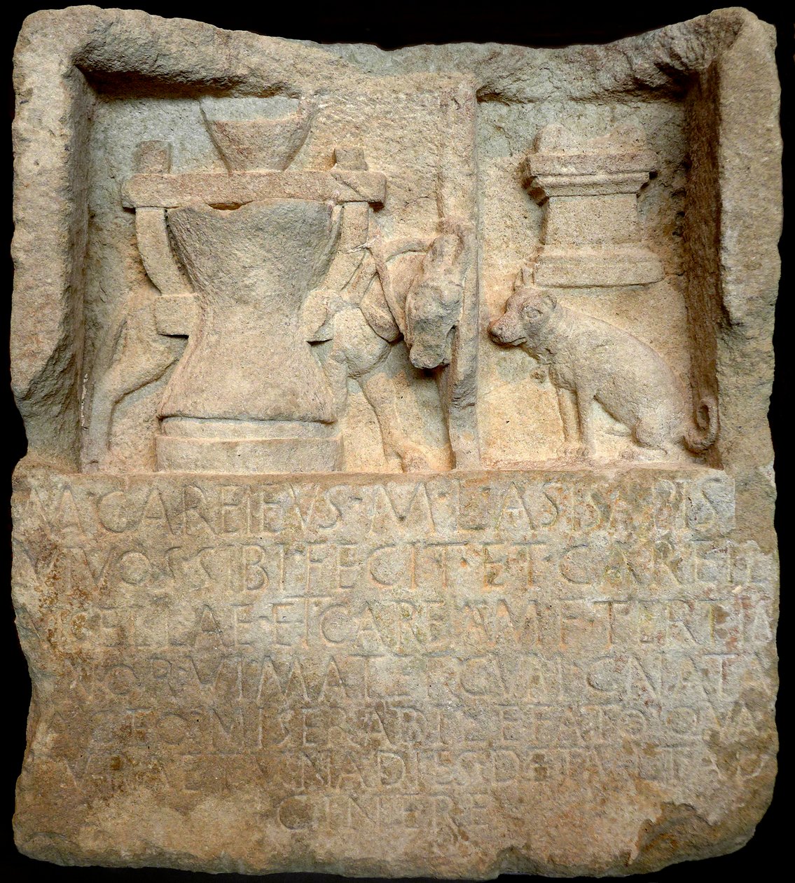 Stele funeraria del fornaio Marcus Careieus Assia da Roman