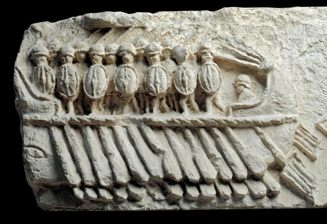 Bireme che trasporta soldati armati (bassorilievo) da Roman Roman