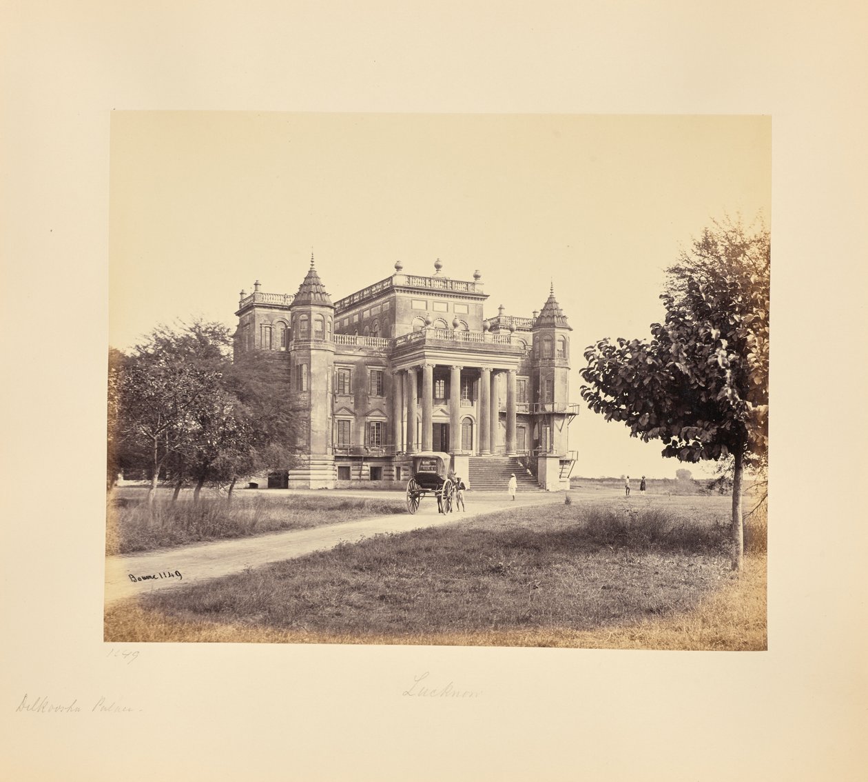 Lucknow; Il palazzo Dilkusha da Samuel Bourne