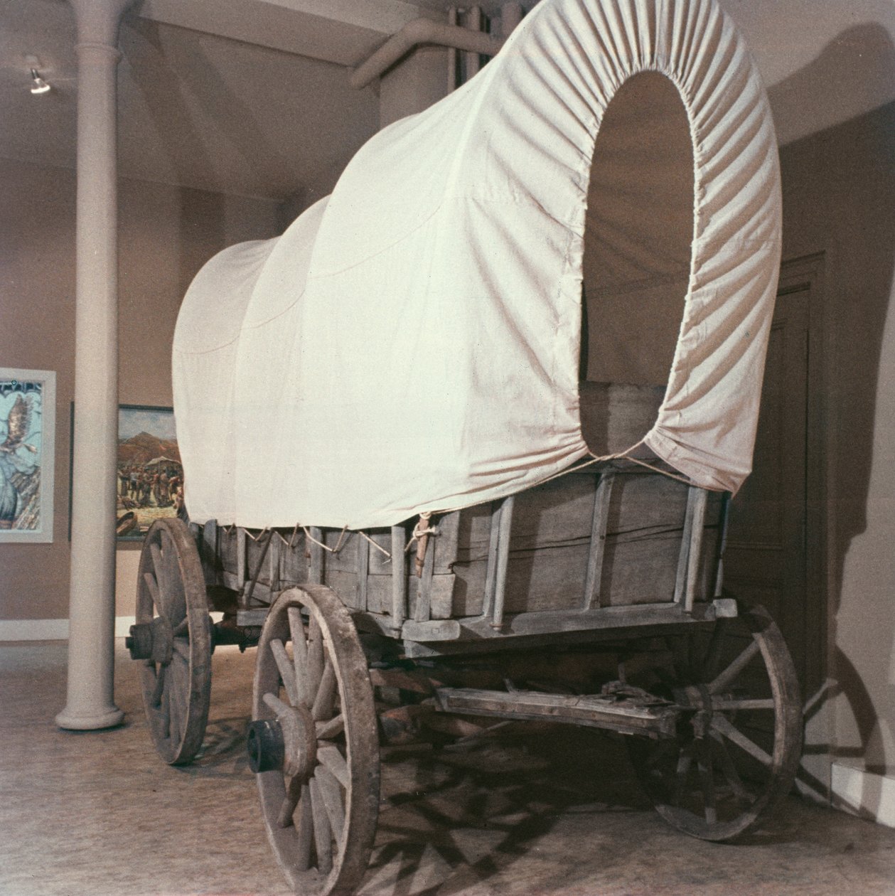 Carro del pioniere da School American