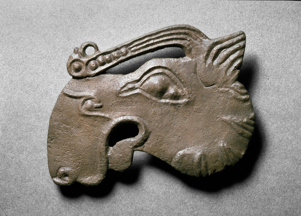 Placca con testa di alce, dalla Tomba VI a Nymphaeum (bronzo) da Scythian