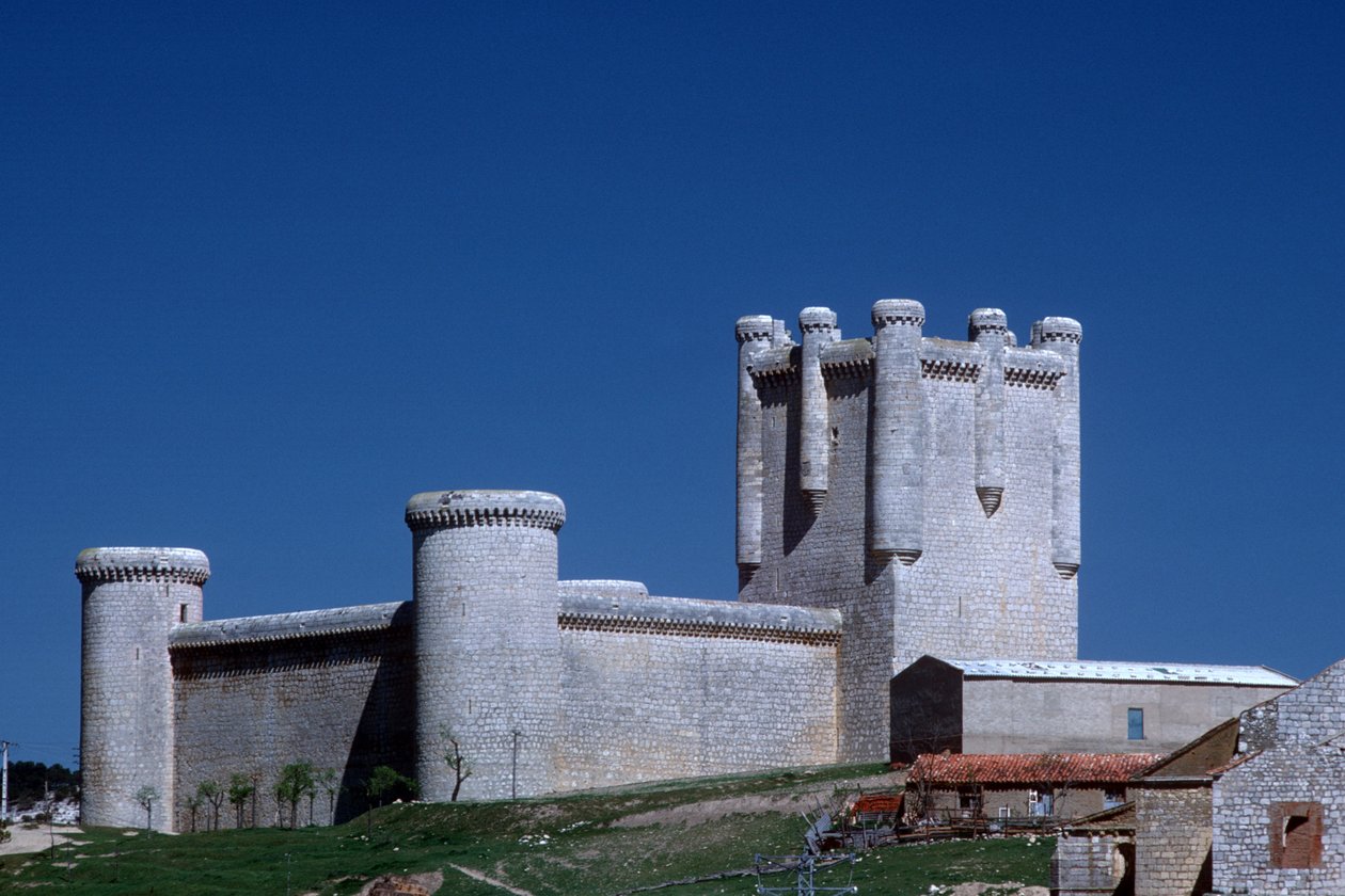 Veduta del castello da Spanish School