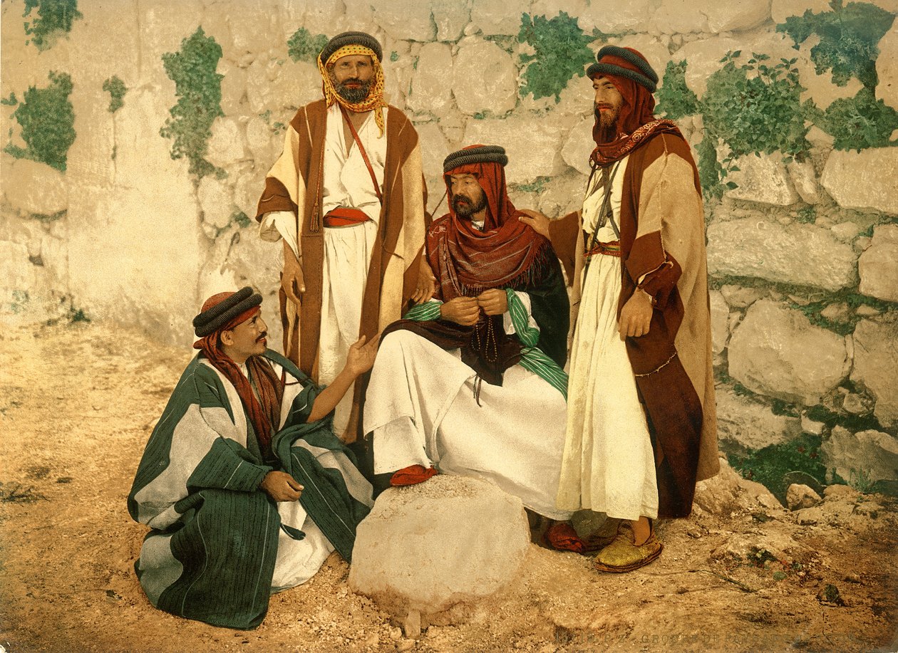Gruppo di contadini in discussione a Siloam, Gerusalemme, c.1880-1900 da Swiss Photographer