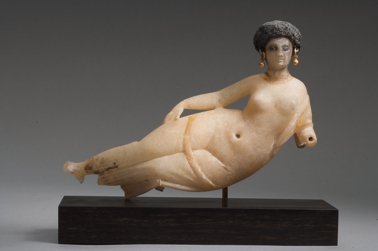 Figura di donna reclinata da Syrian
