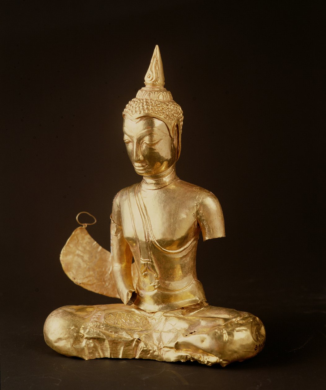 Buddha seduto in meditazione (braccia mancanti) (oro) da Thai School