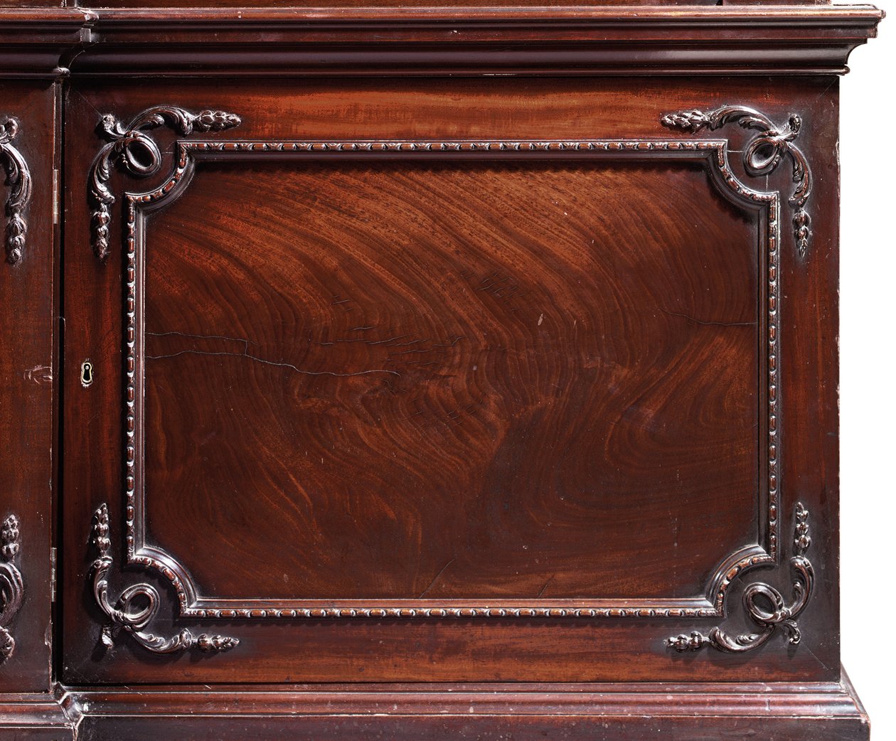 Una libreria a fronte spezzata di Giorgio III da Thomas Chippendale