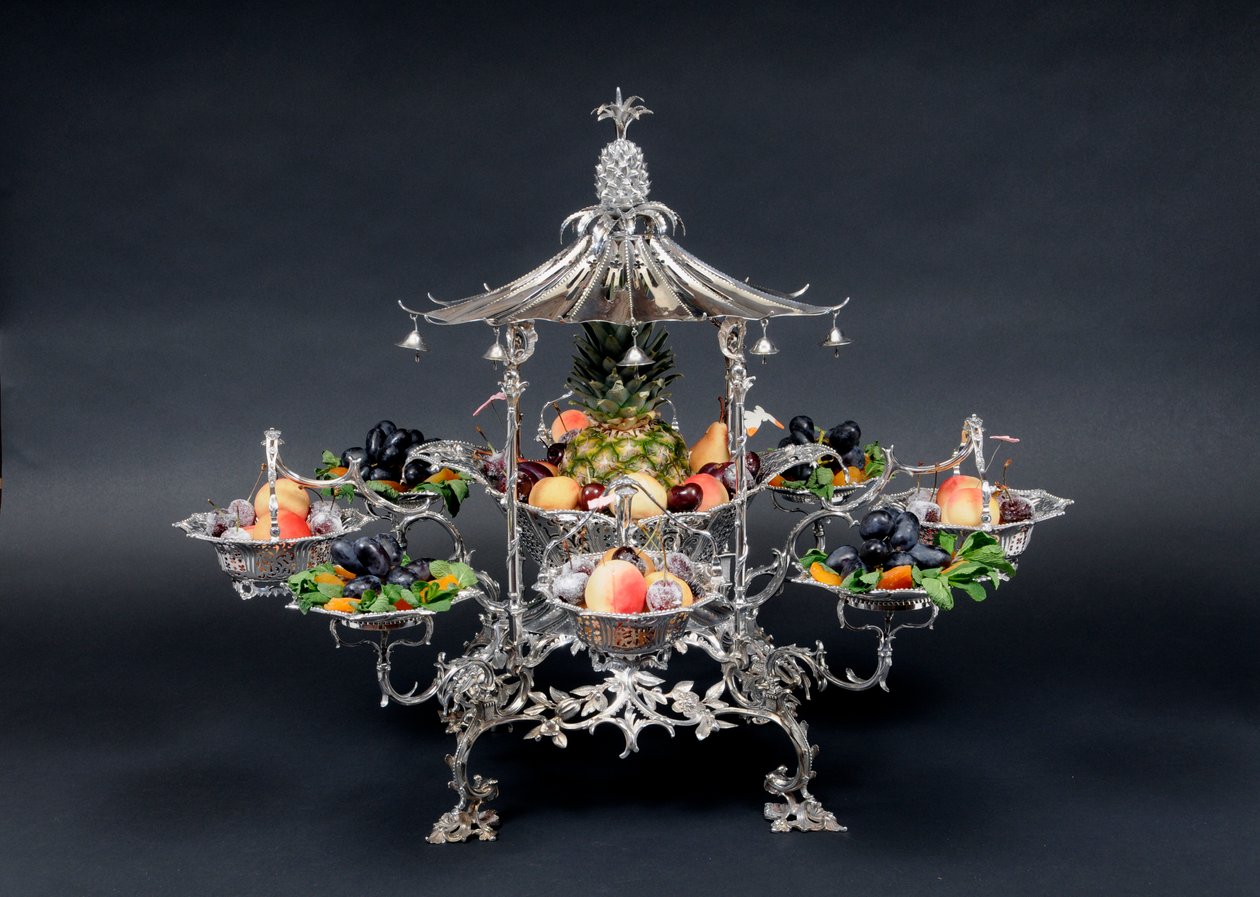 Epergne in stile chinoiserie da Thomas Pitts