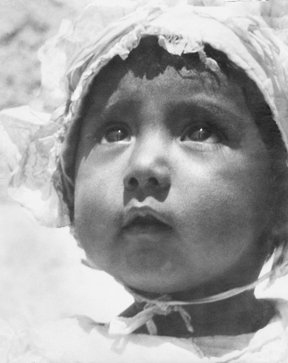 Lupe Rivera Marin, Prima figlia di Diego Rivera e Lupe Marin, Città del Messico, 1924 da Tina Modotti