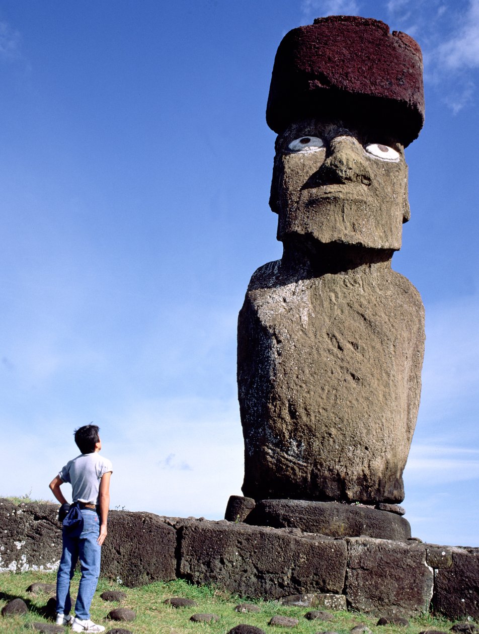 Statua monolitica su Ahu Ko Te Riku, c.1000-1600 da Unbekannt Unbekannt