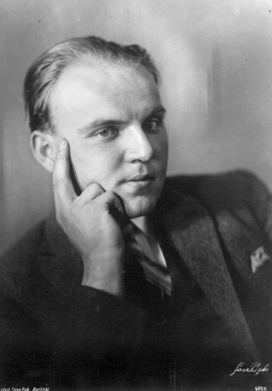 Ernst Krenek, compositore austriaco da Unbekannt