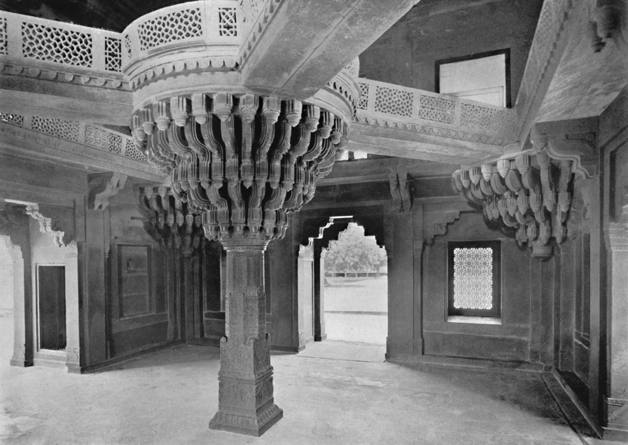 Fatehpur Sikri. Pilastro nel Dewan-i-Khas, c1910 da Unbekannt