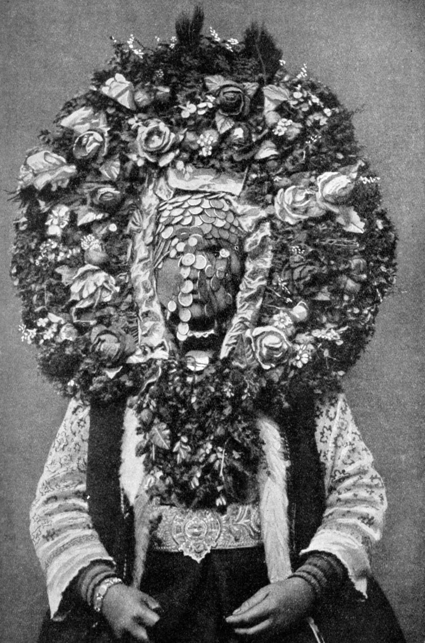 Maschera floreale di una sposa bulgara, 1922 da Unbekannt