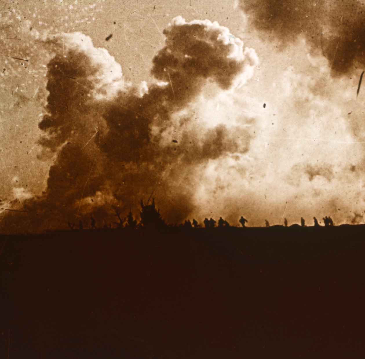 Attacco con gas, Verdun, Francia settentrionale, c1914-c1918 da Unbekannt