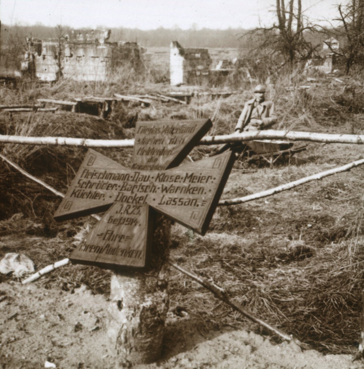 Fossa comune tedesca, c1914-c1918 da Unbekannt