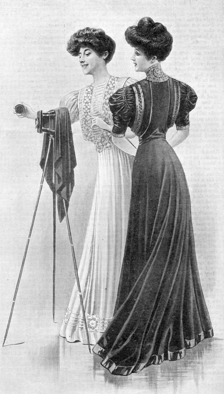 Come dovrebbe vestirsi una ragazza, 1907 da Unbekannt
