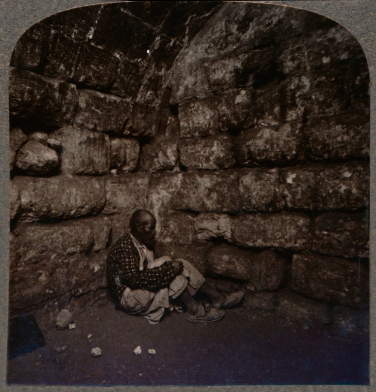 Interno della Tomba di Lazzaro, c1900 da Unbekannt