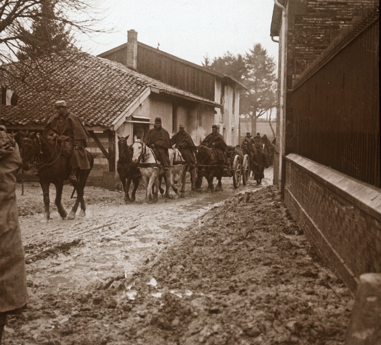 Soldati francesi a cavallo con artiglieria, c1914-c1918 da Unbekannt