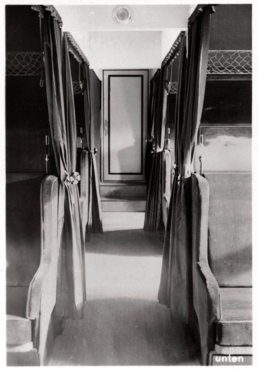 Scompartimento passeggeri dello Zeppelin LZ 126, c1924 1933 da Unbekannt