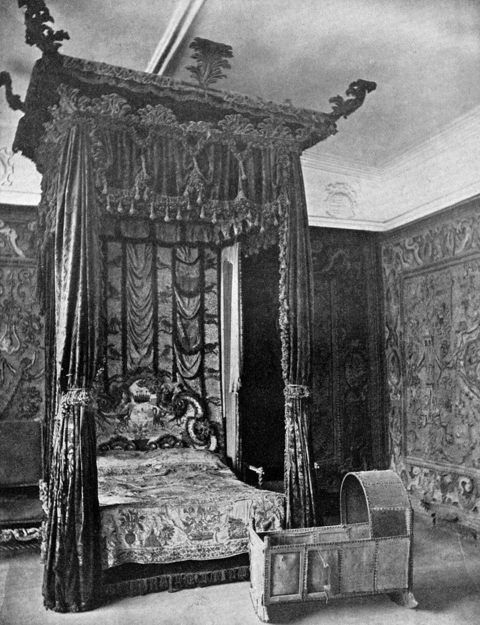 Il letto della Regina Elisabetta, Haddon Hall, Derbyshire, 1924-1926 da Unbekannt