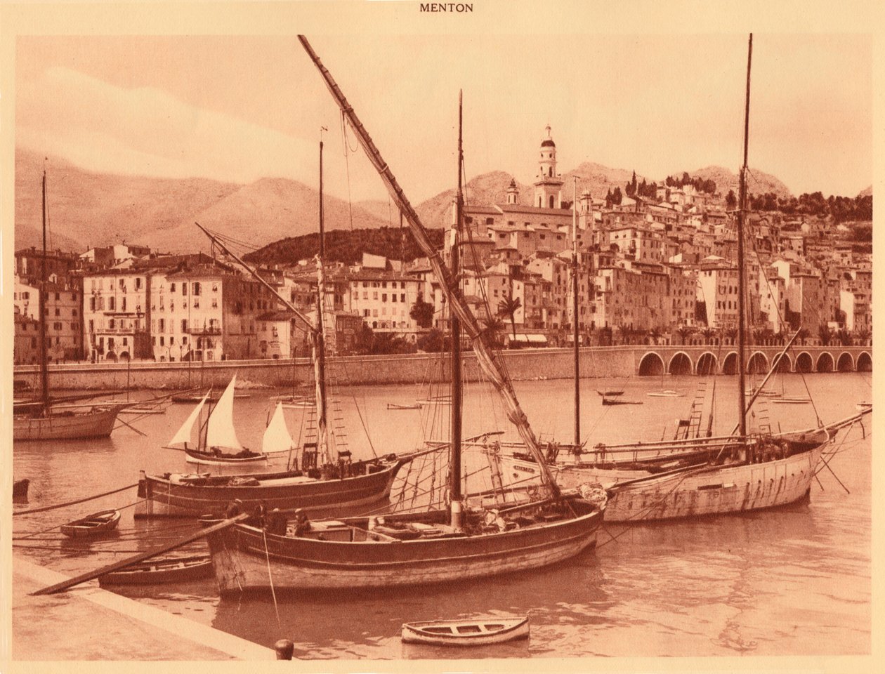 Il porto e la città vecchia, Mentone, 1930 da Unbekannt